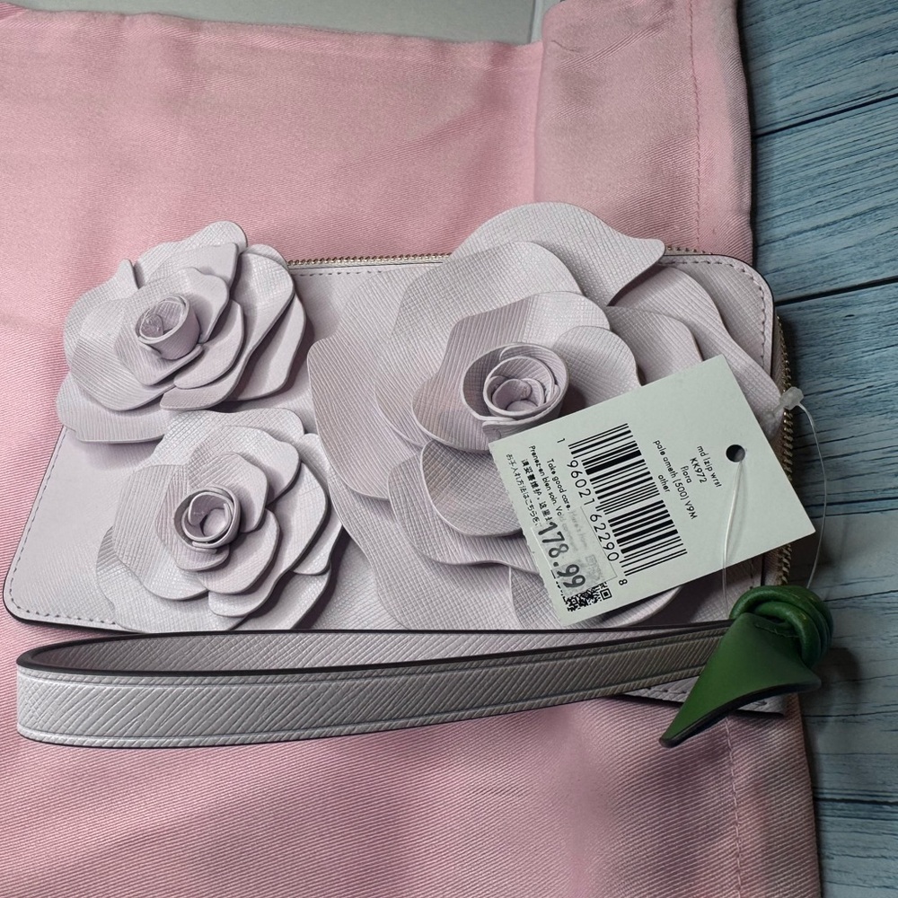Kate Spade 3D Flora Flower Medium L-Zip Wristlet Pale Amethyst - KK972 MSRP $179 - Picture 10 of 16